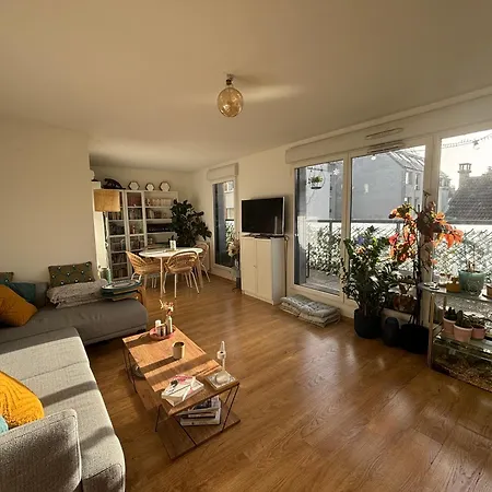 15min From Paris Center - Bright Large Floor - 4bd Asnieres-sur-Seine